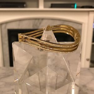 🆕Michael Kors Wonderlust GoldTone Hinge Bracelet